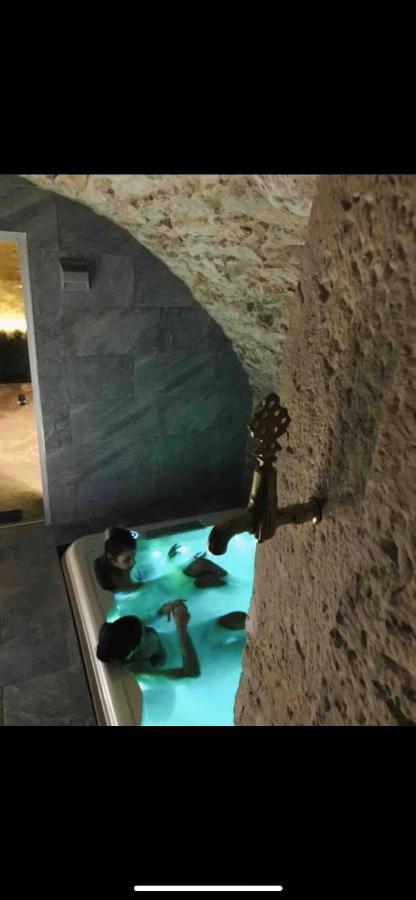 Jaccuzi & Spa Des Caves Stanislas Nancy Buitenkant foto