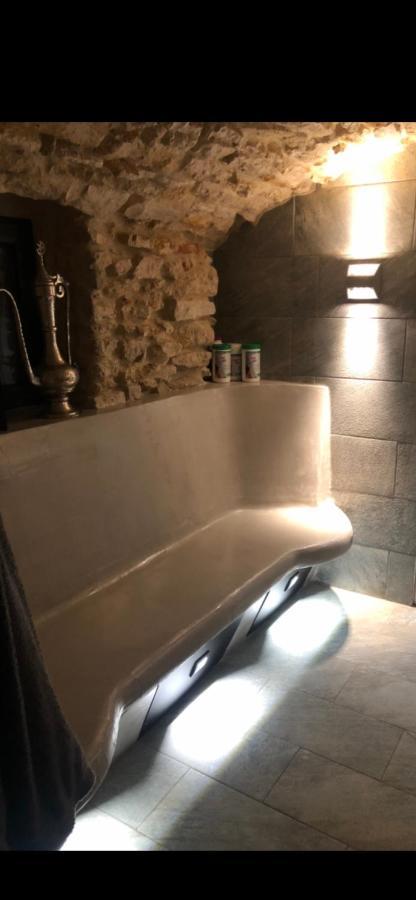 Jaccuzi & Spa Des Caves Stanislas Nancy Buitenkant foto