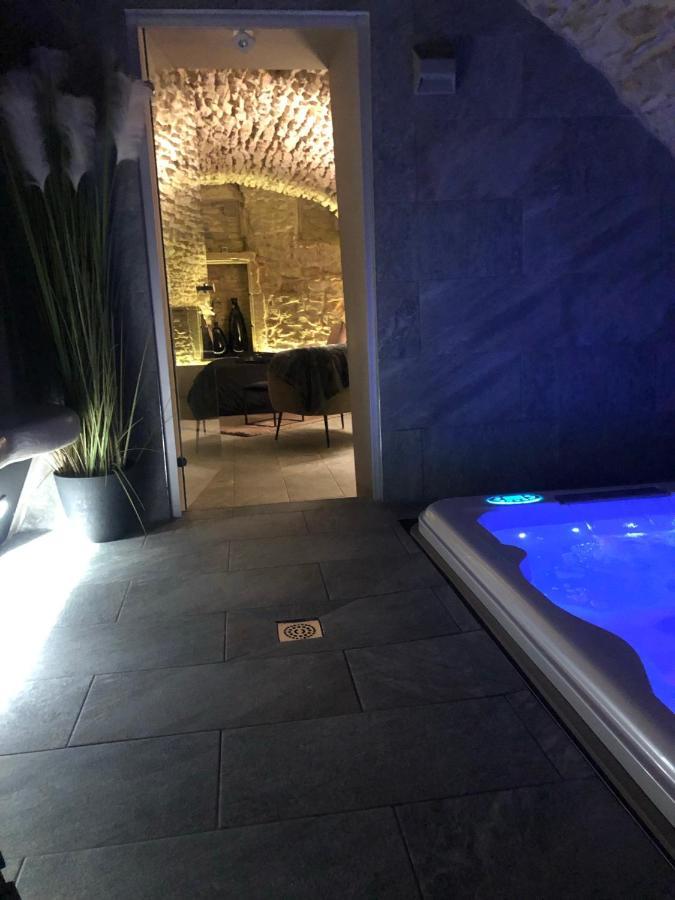 Jaccuzi & Spa Des Caves Stanislas Nancy Buitenkant foto